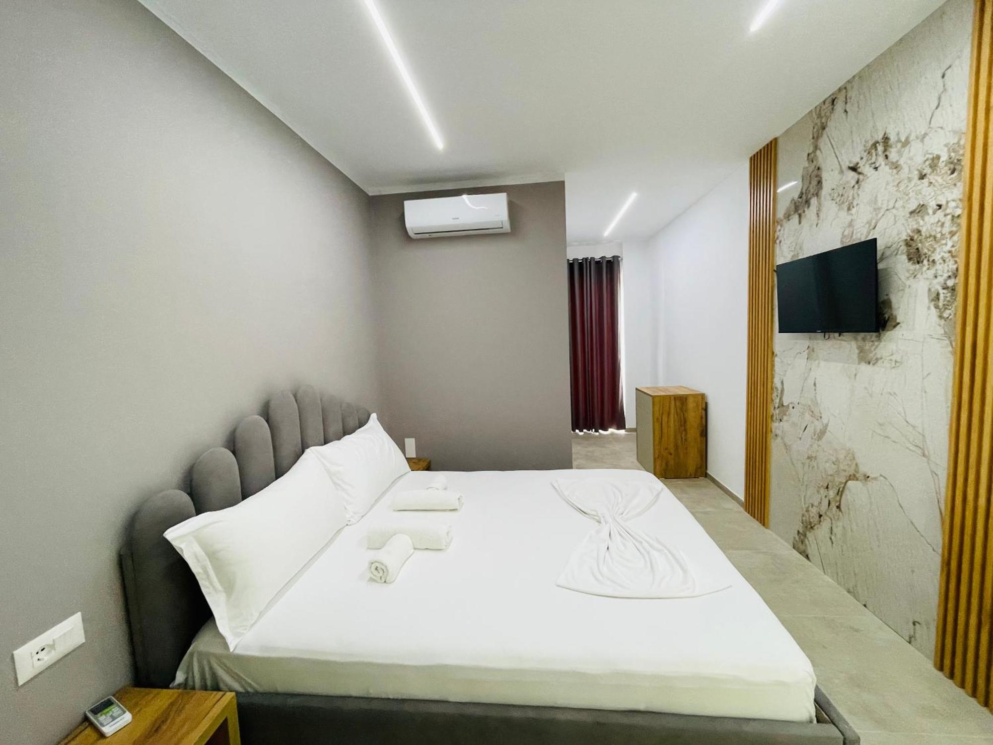 Imperial 4*